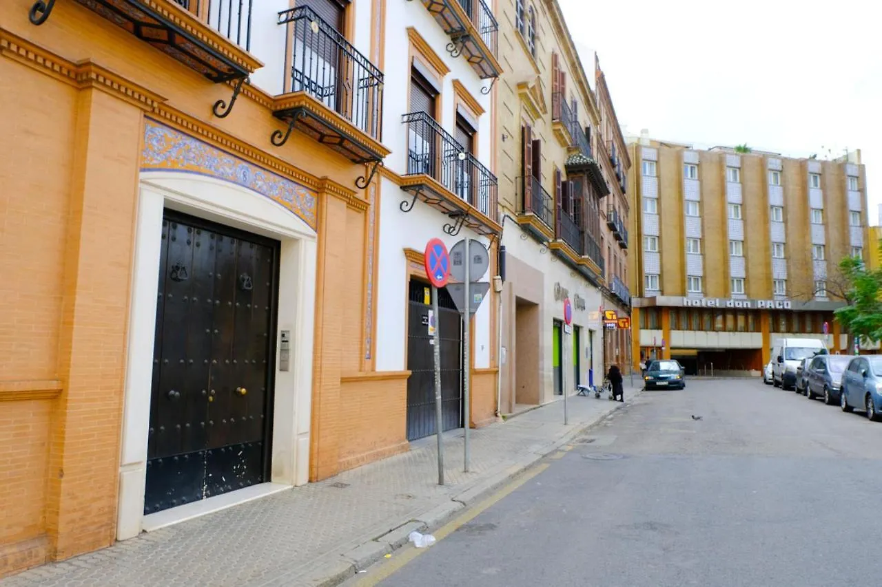 Patio Rialto Apartment إشبيلية إسبانيا