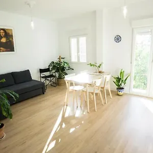 Apartamento Rentalsevilla Casa Viva Triana, Sevilla