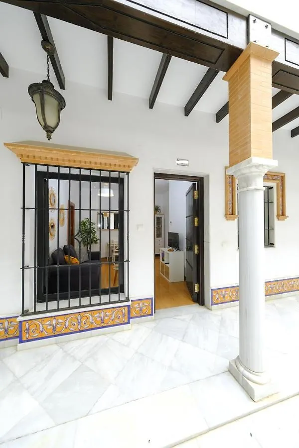 Patio Rialto Apartment Seville